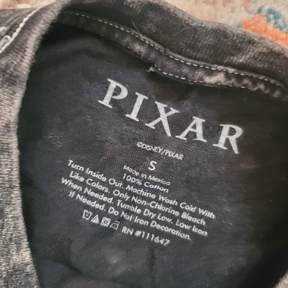 WALL-E CropTop - Picture 2 of 2